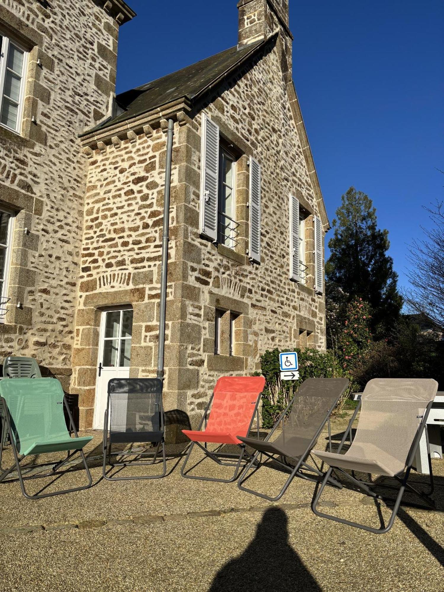 Chateau Du Bourg Saint-Denis-de-Gastines Buitenkant foto